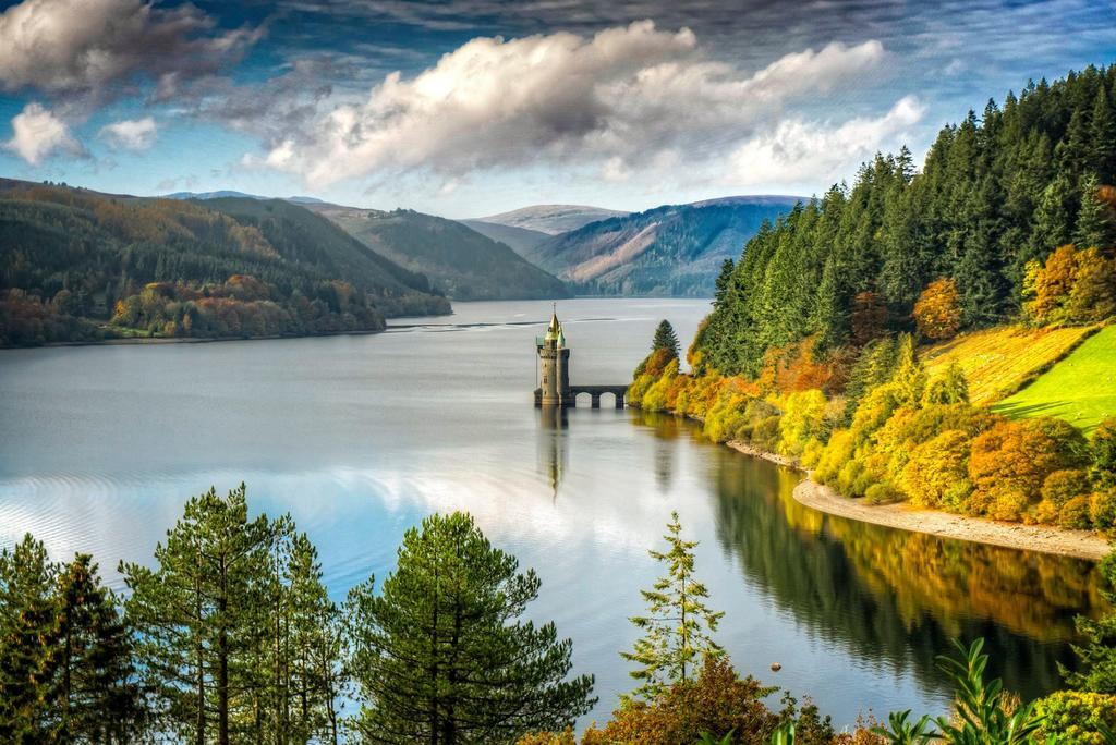 Hotel Vyrnwy &