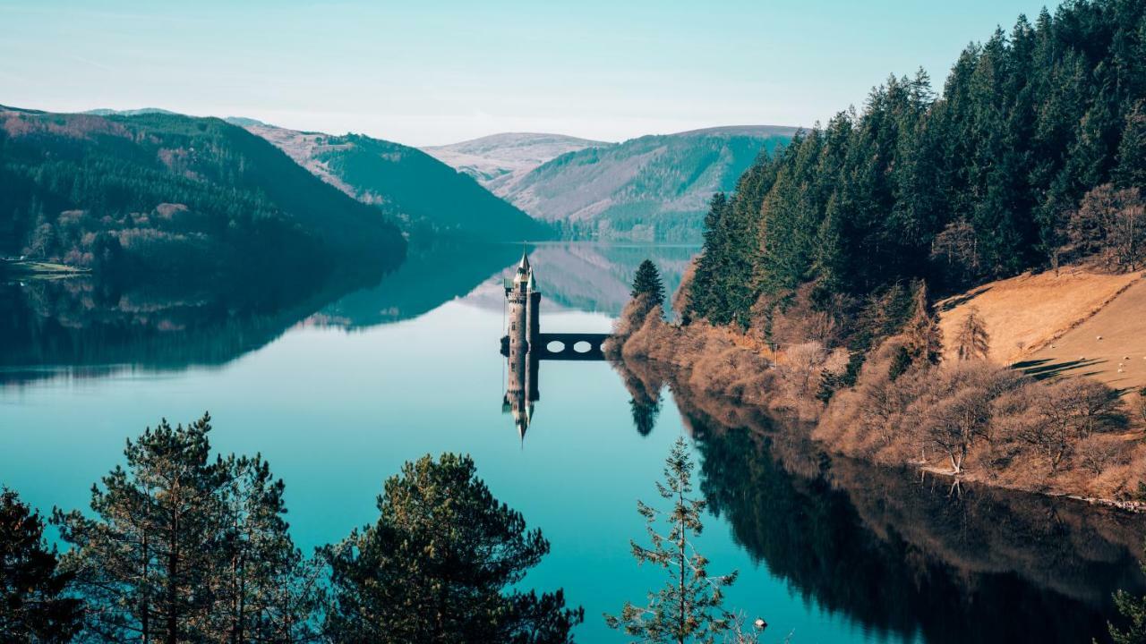 Hotel Vyrnwy & 4*